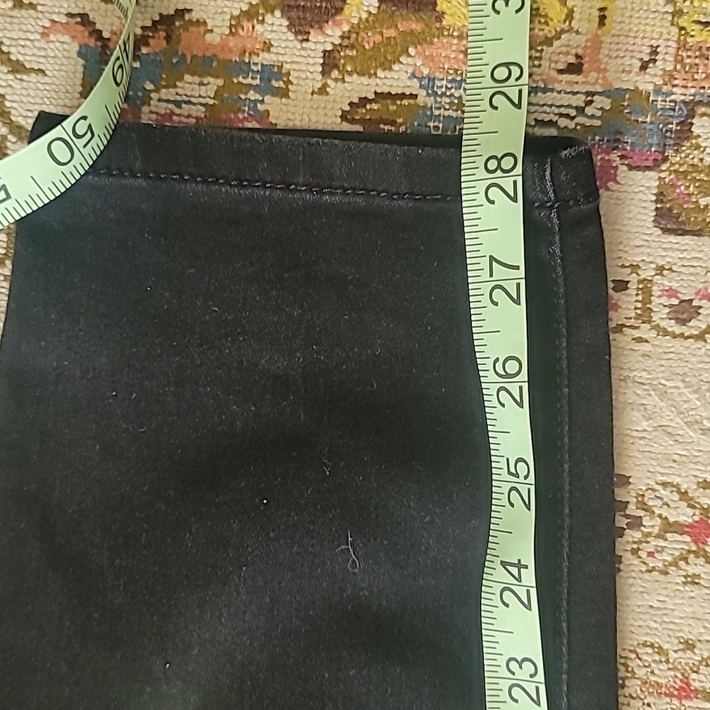 Style & Co. Women's Skinny Jeans in Black - curvy skinny leg - Picture 6 of 7